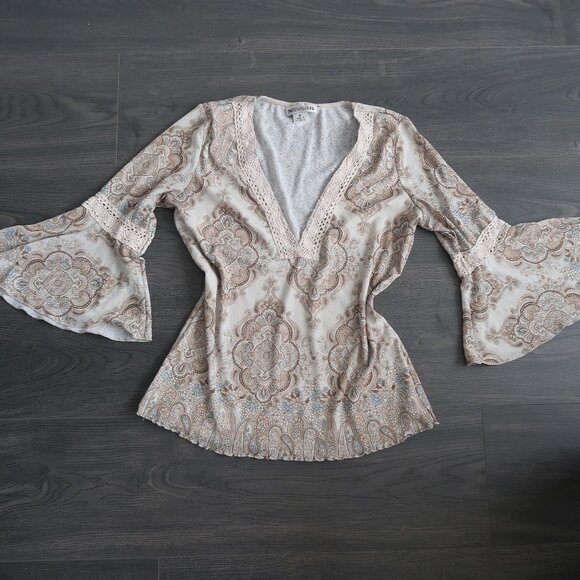 Paisley Bell Sleeve Top - Picture 2 of 5